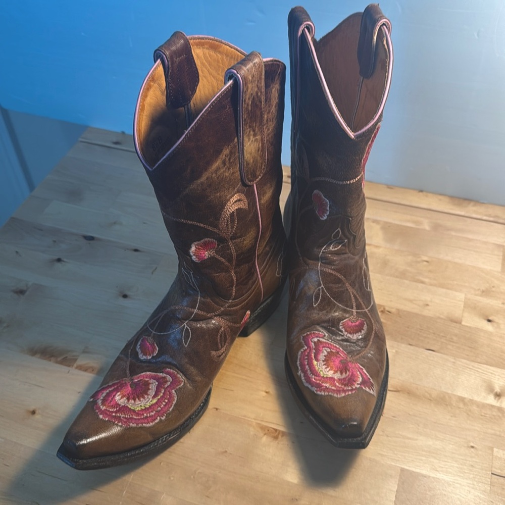 Old Gringo Brown Western Boots with Pink Floral Embroidery